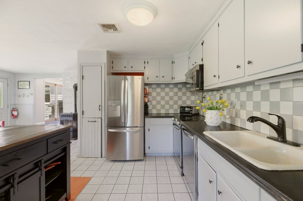 85 Highland Avenue