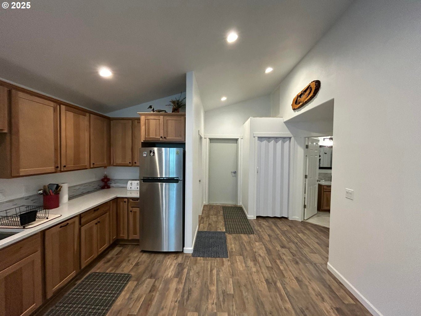 1690 SKYLINE DR