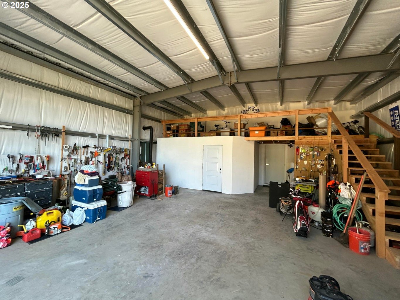 1690 SKYLINE DR
