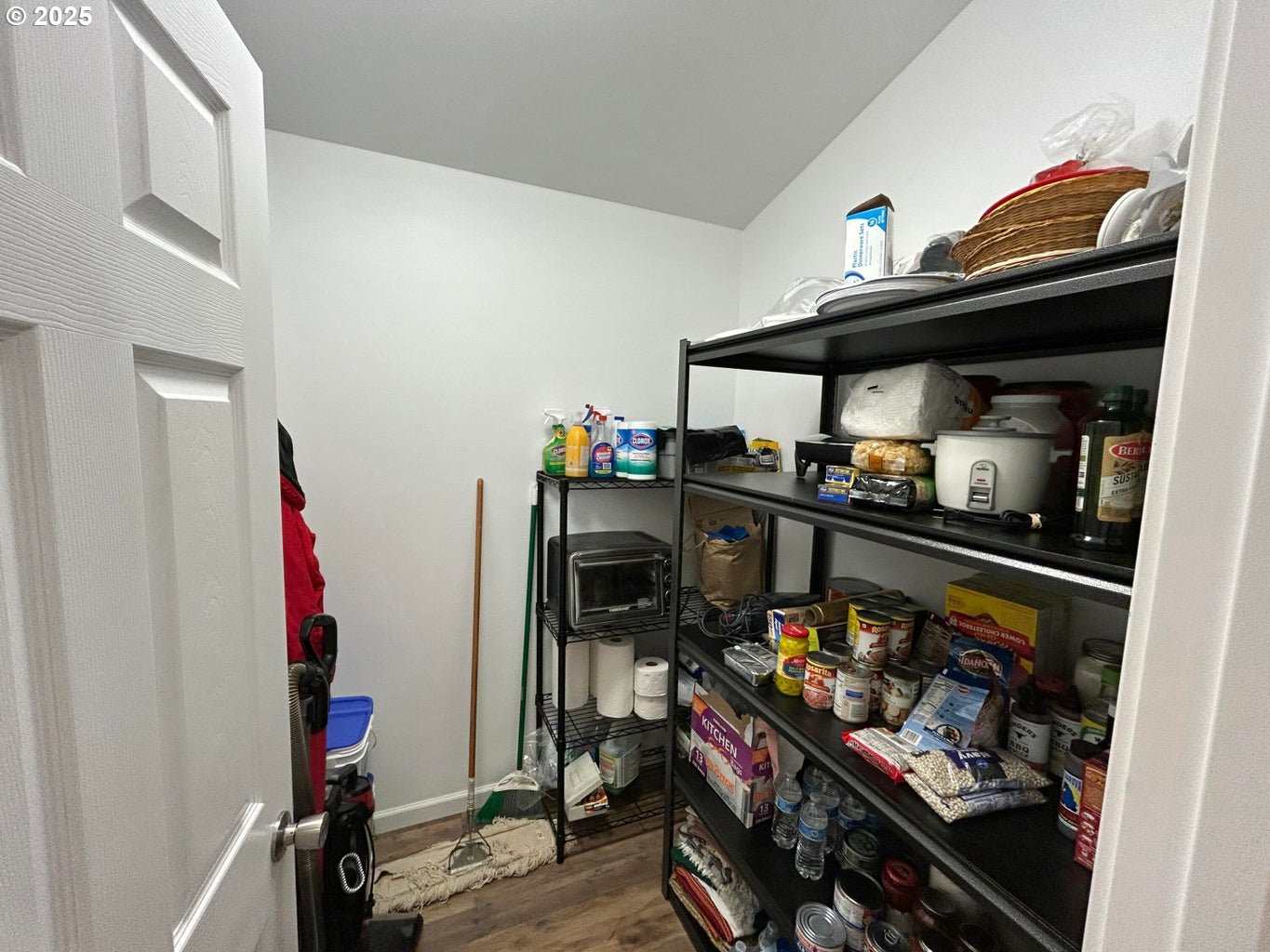 1690 SKYLINE DR