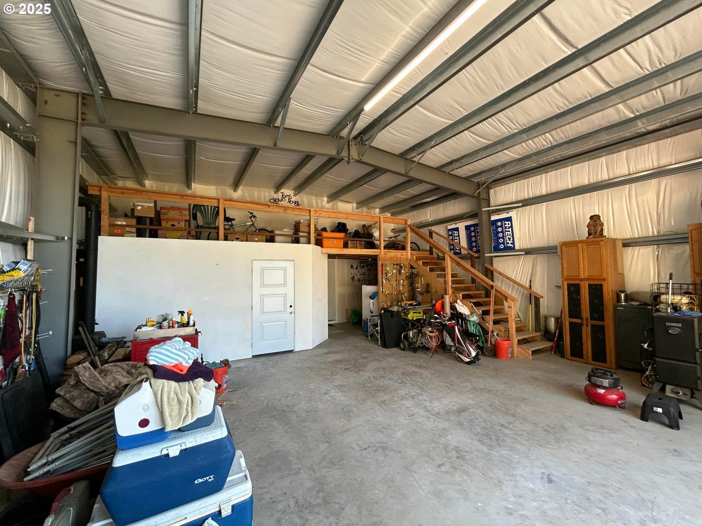 1690 SKYLINE DR