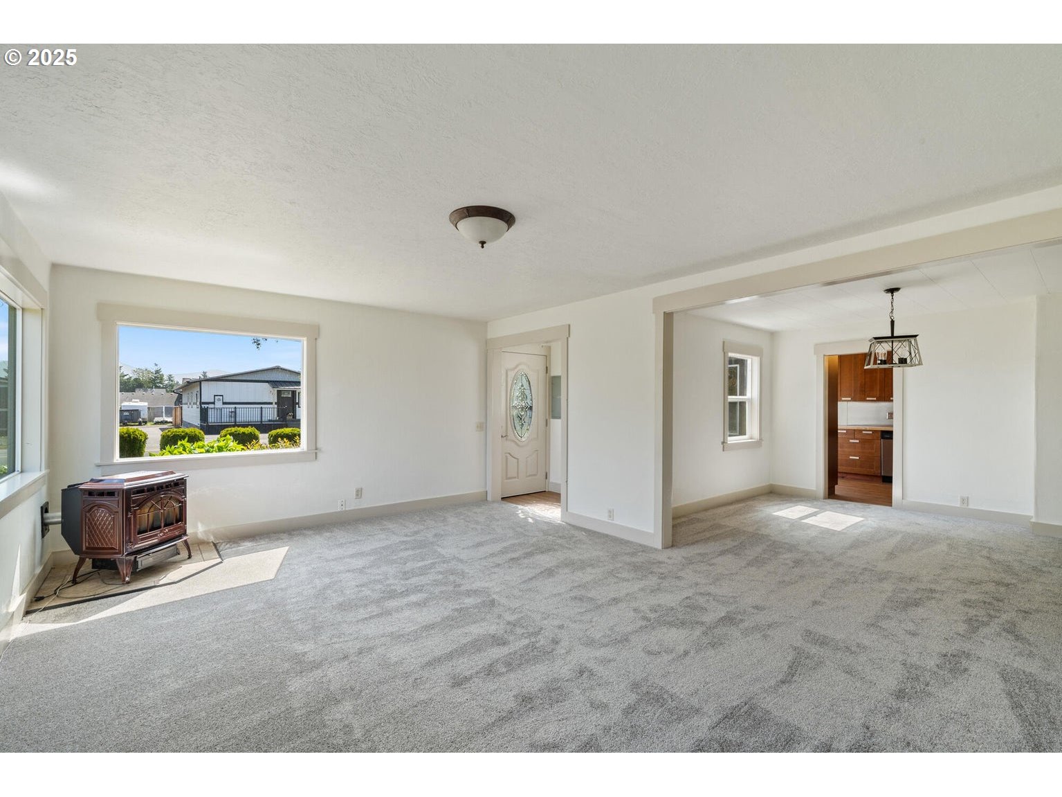512 EVERGREEN DR