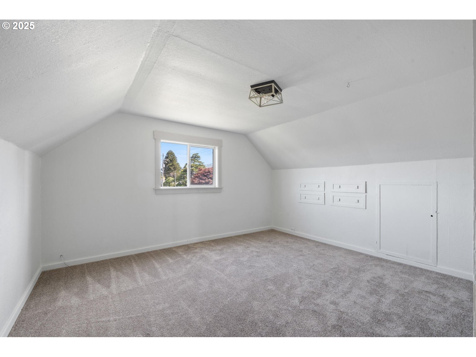 512 EVERGREEN DR