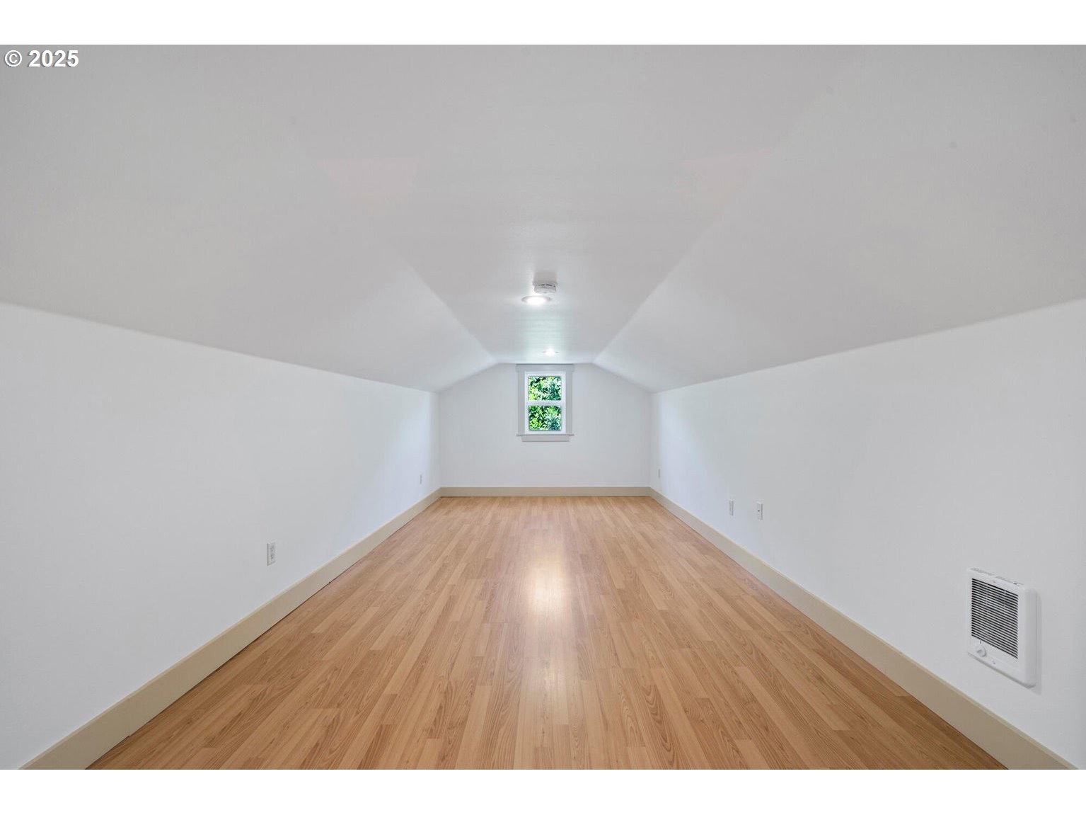 512 EVERGREEN DR