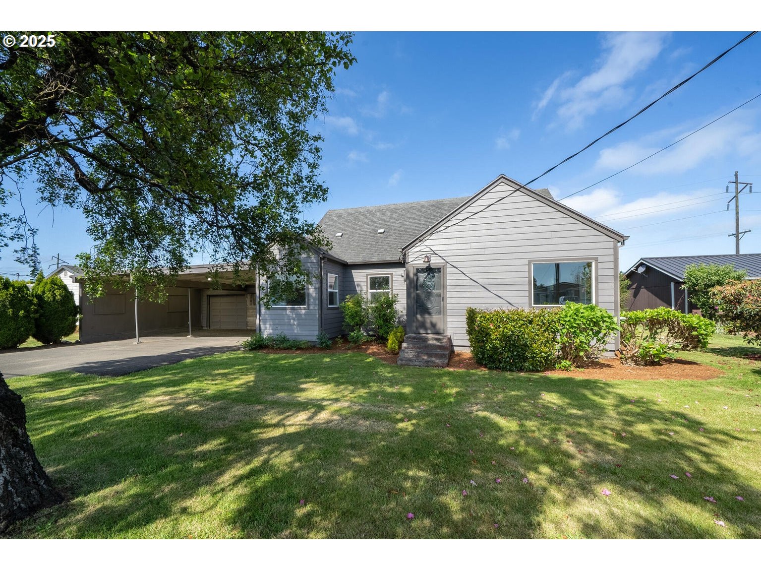 512 EVERGREEN DR
