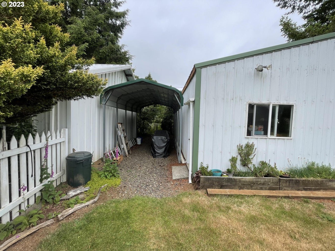 24695 RIVER BEND RD