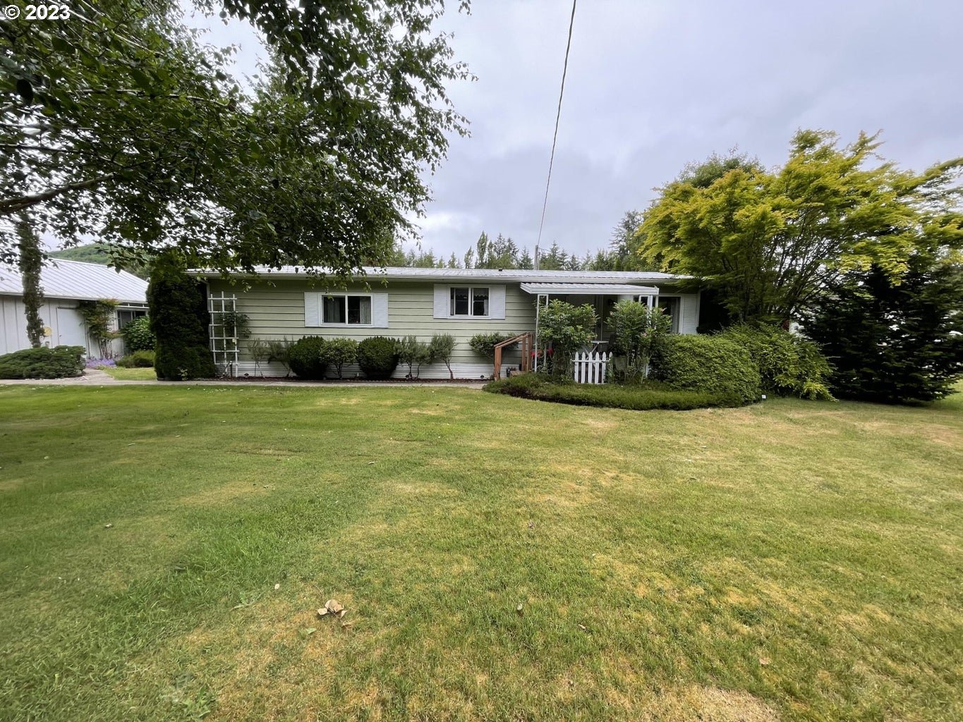 24695 RIVER BEND RD