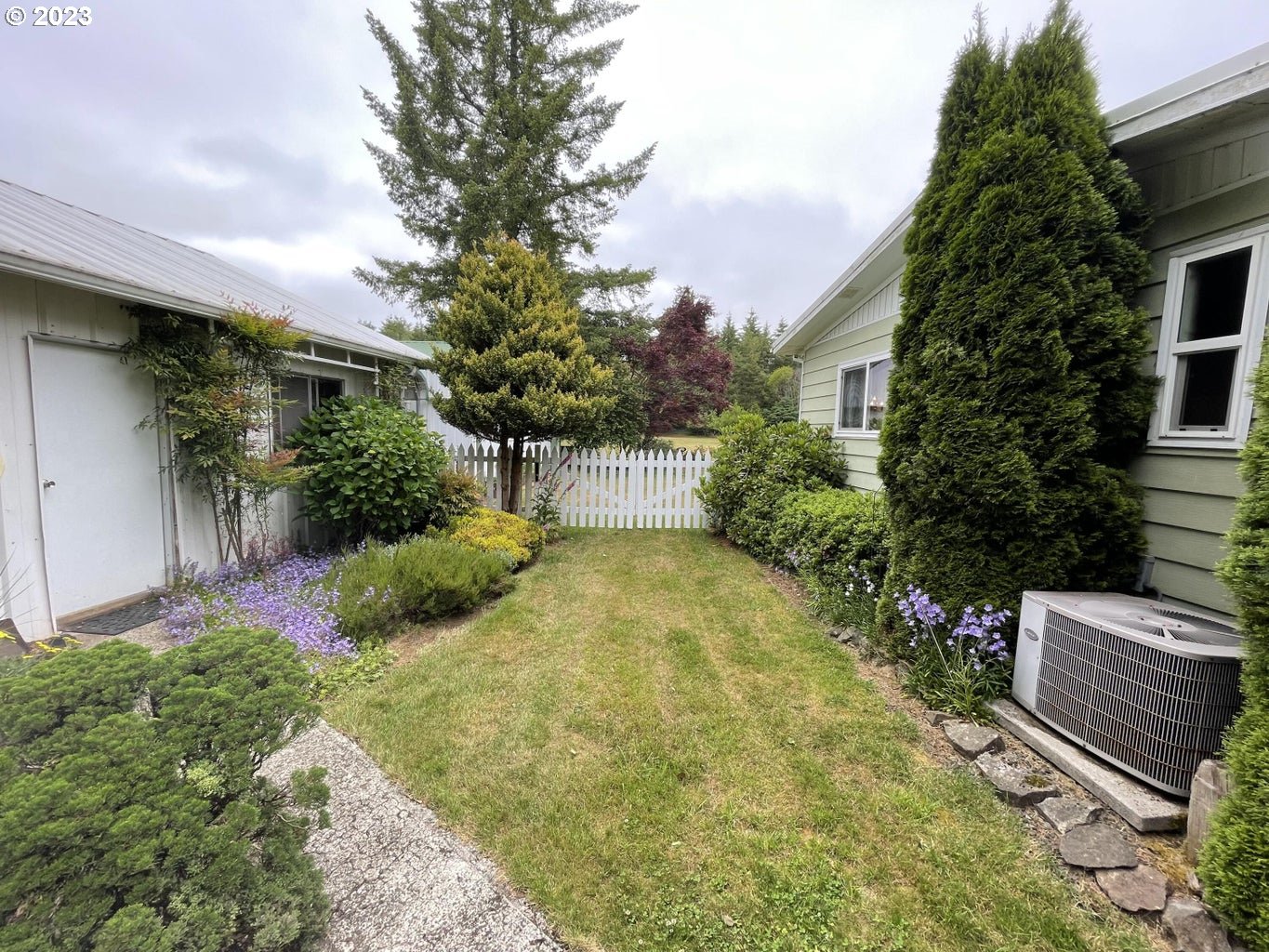 24695 RIVER BEND RD