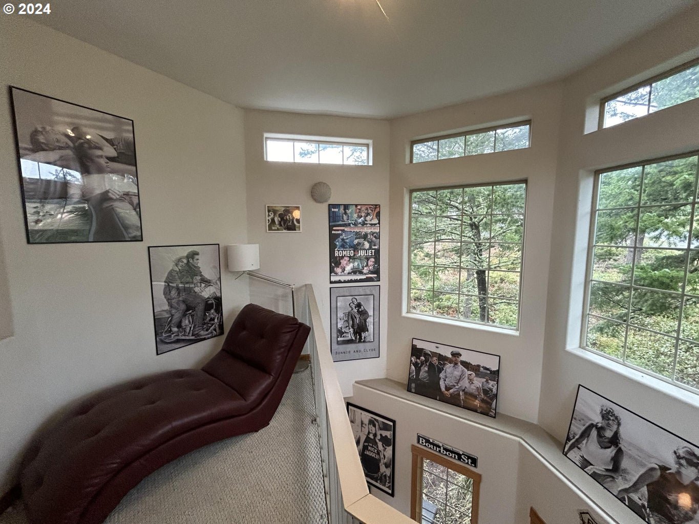 220 HIGHLAND DR