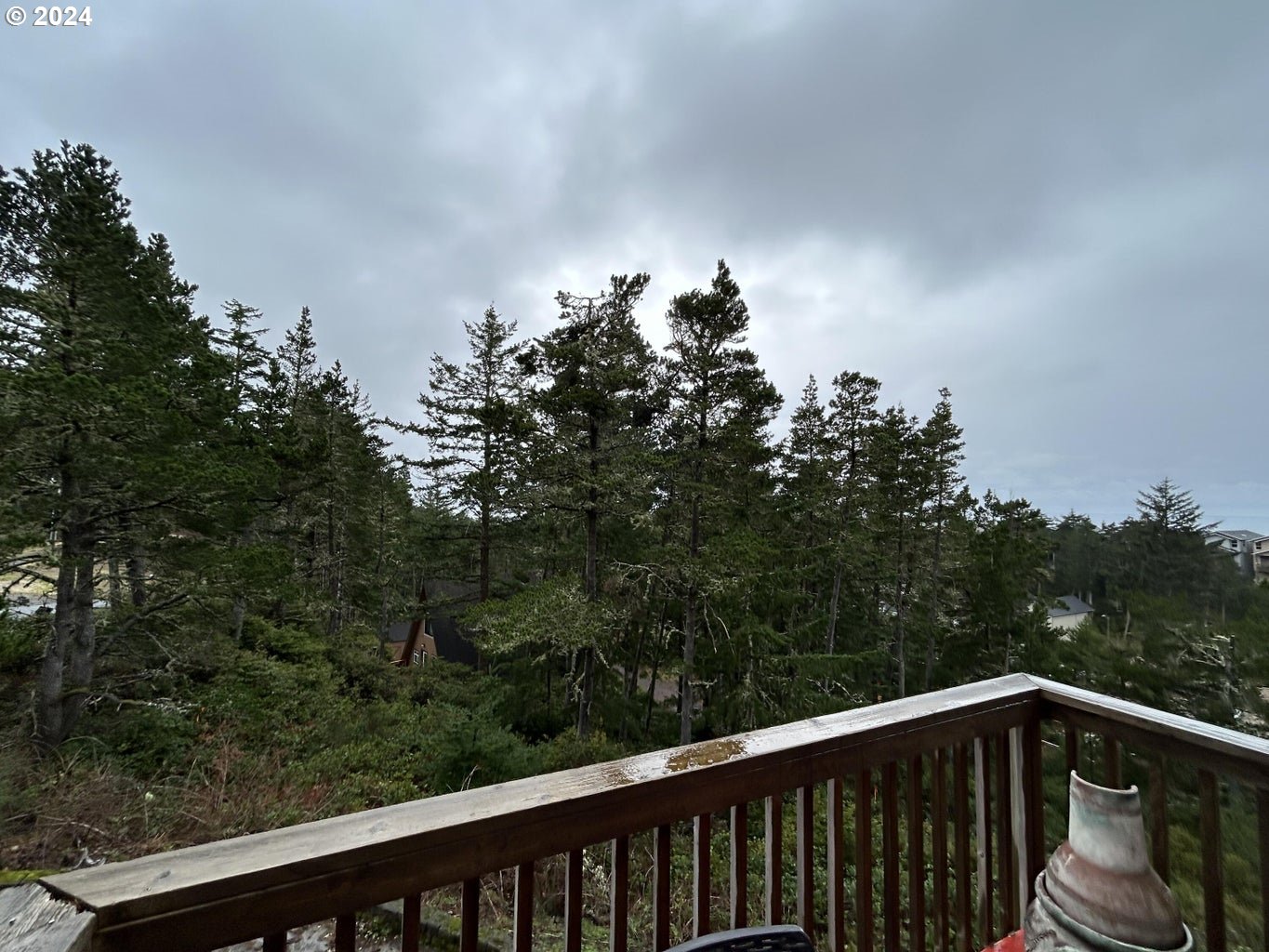 220 HIGHLAND DR