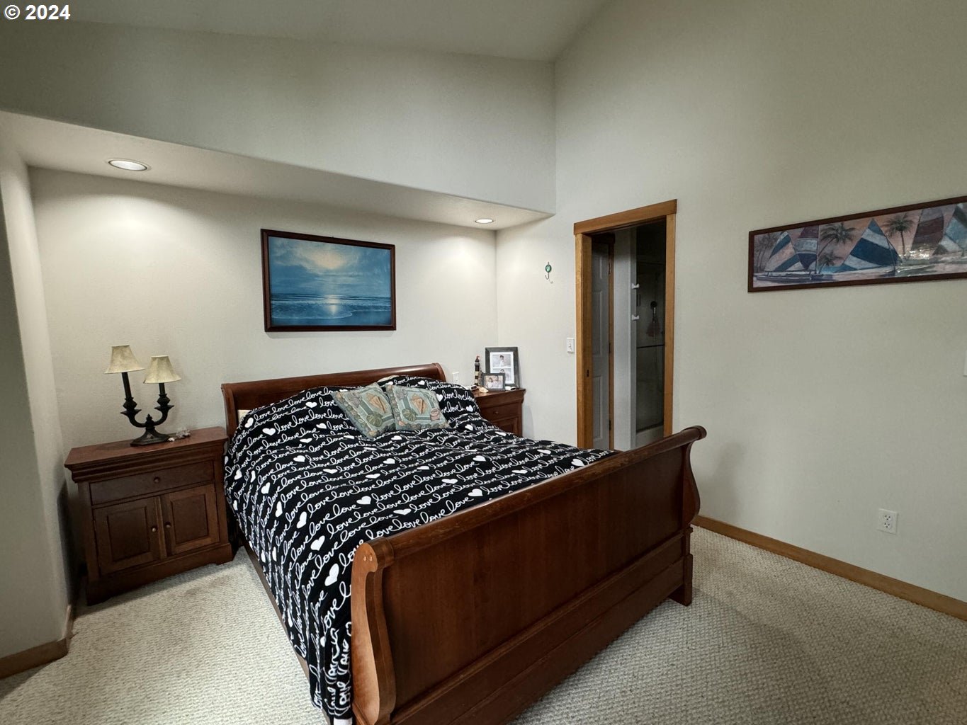 220 HIGHLAND DR