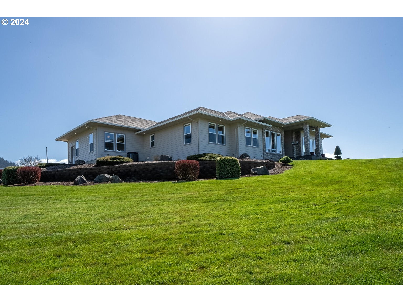825 MARVIN RD