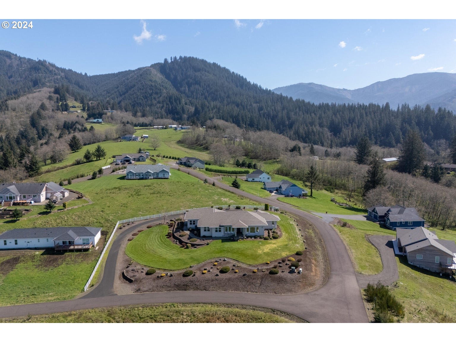 825 MARVIN RD