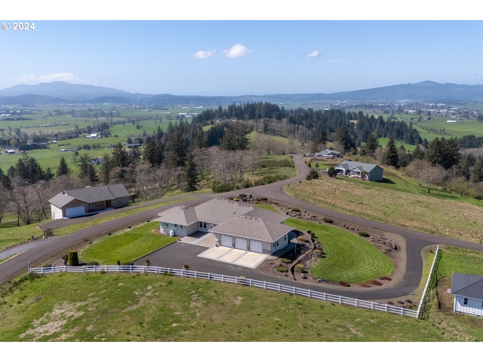 825 MARVIN RD