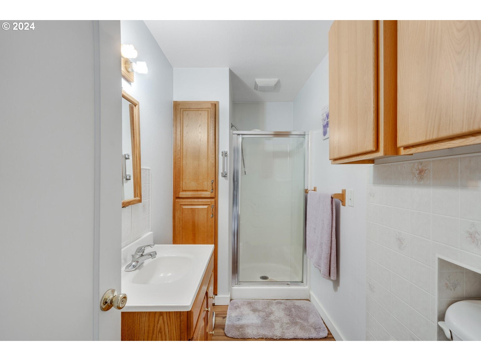 524 DOUGLAS AVE