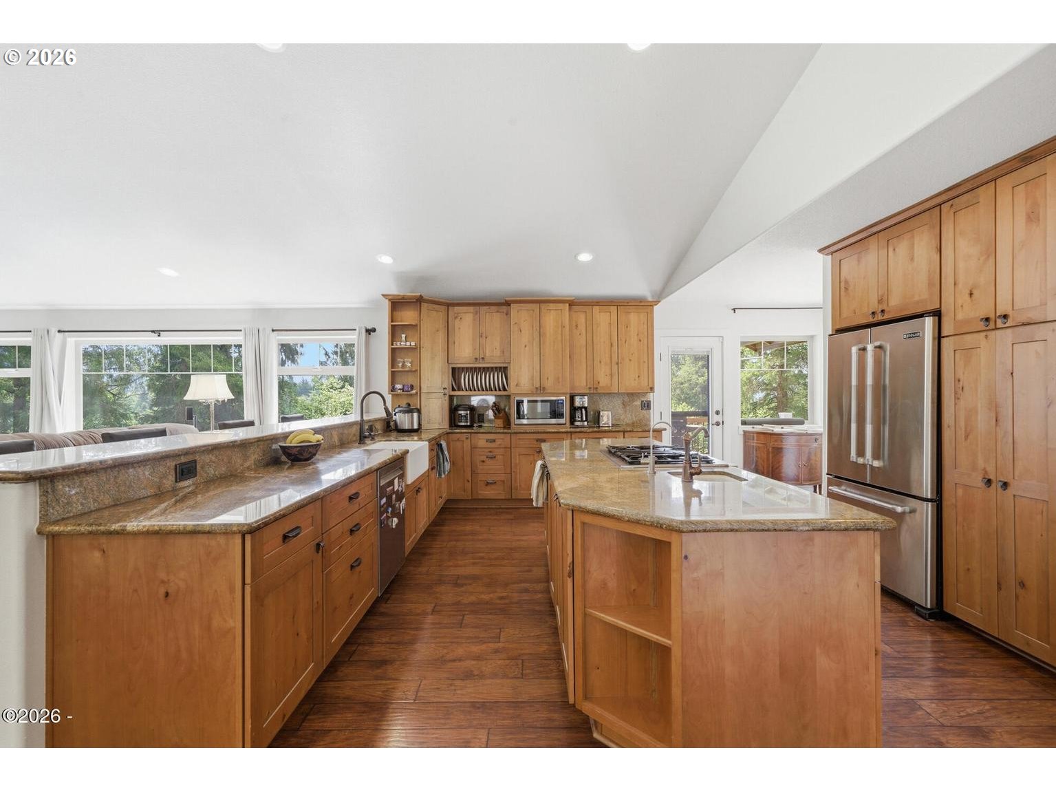 3585 ALDERCREST RD