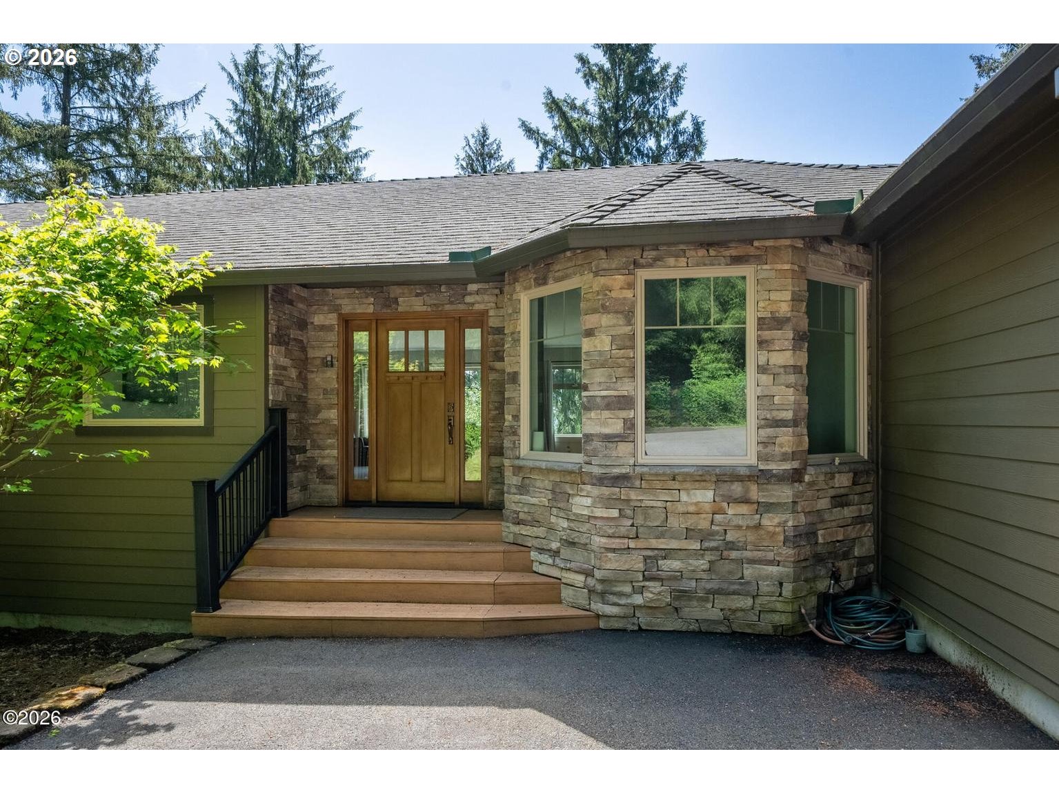 3585 ALDERCREST RD