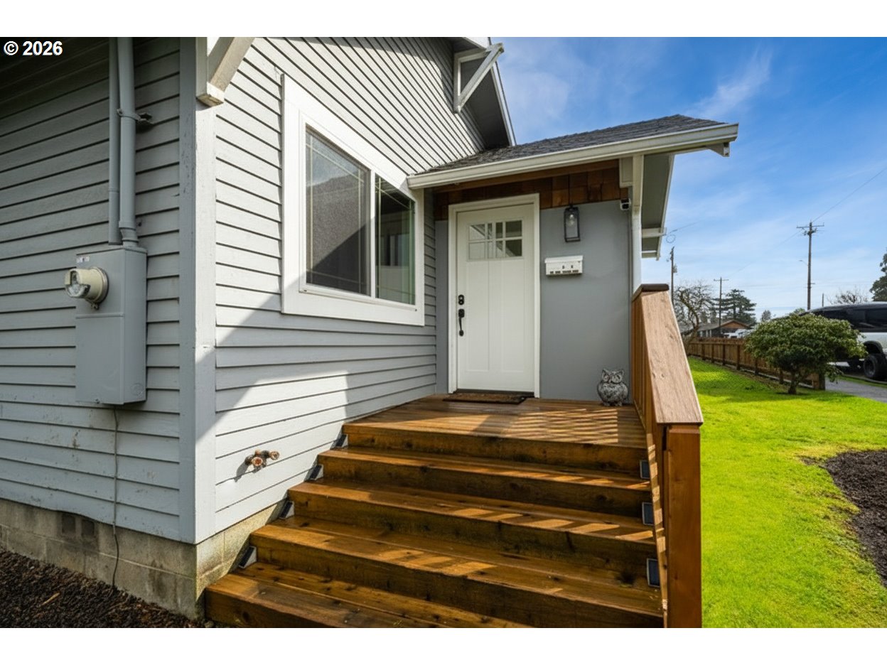 409 DEL MONTE AVE