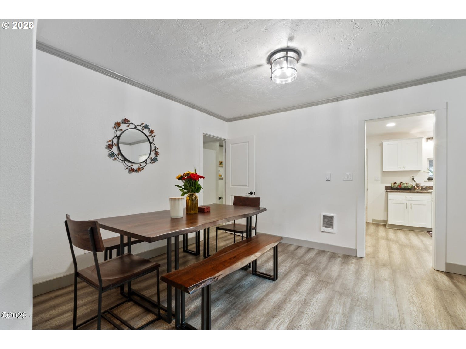 409 DEL MONTE AVE