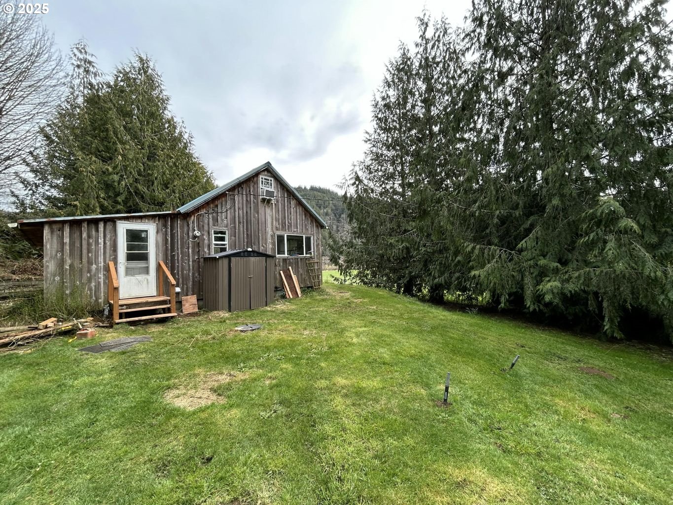 8250 KILCHIS RIVER RD