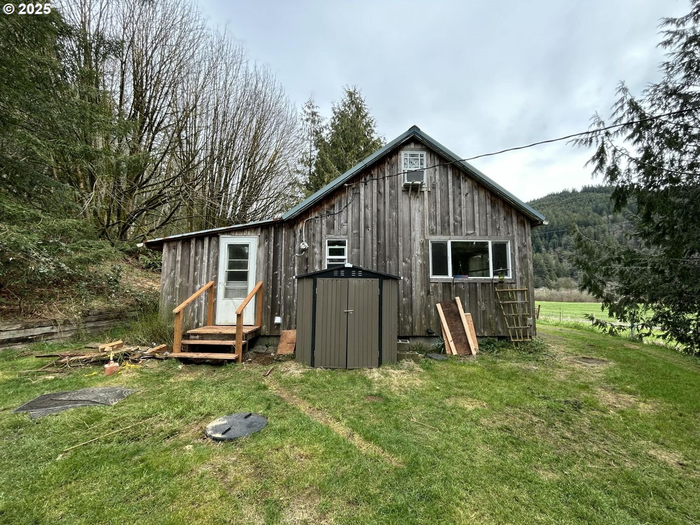 8250 KILCHIS RIVER RD