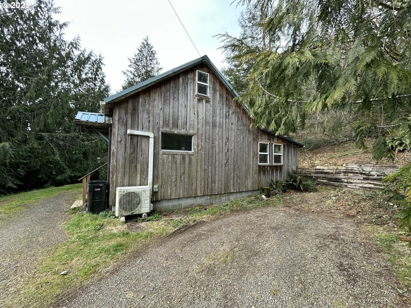 8250 KILCHIS RIVER RD
