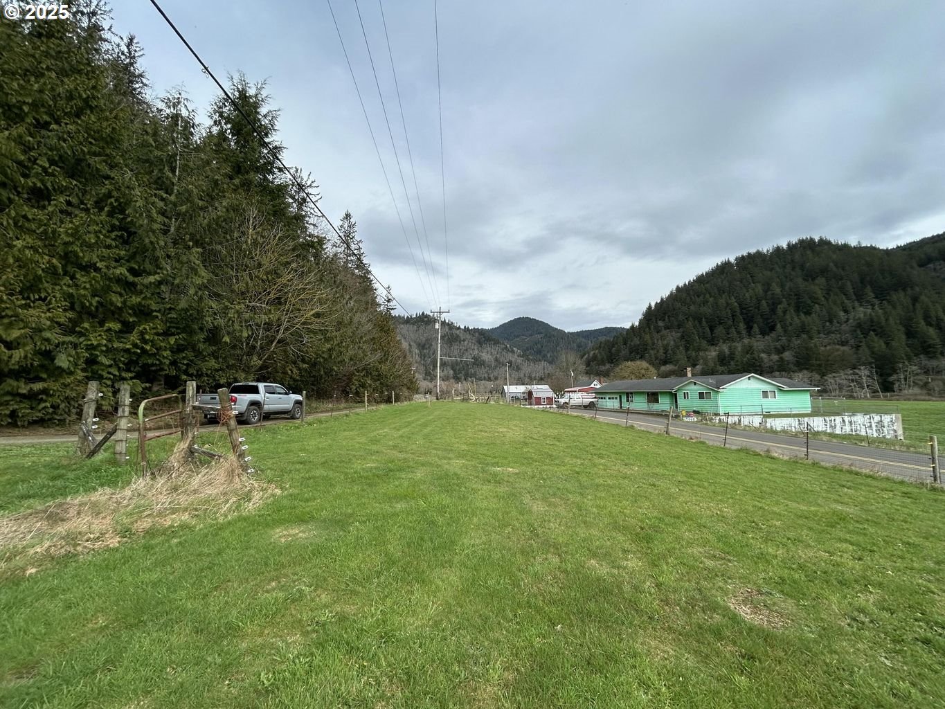 8250 KILCHIS RIVER RD