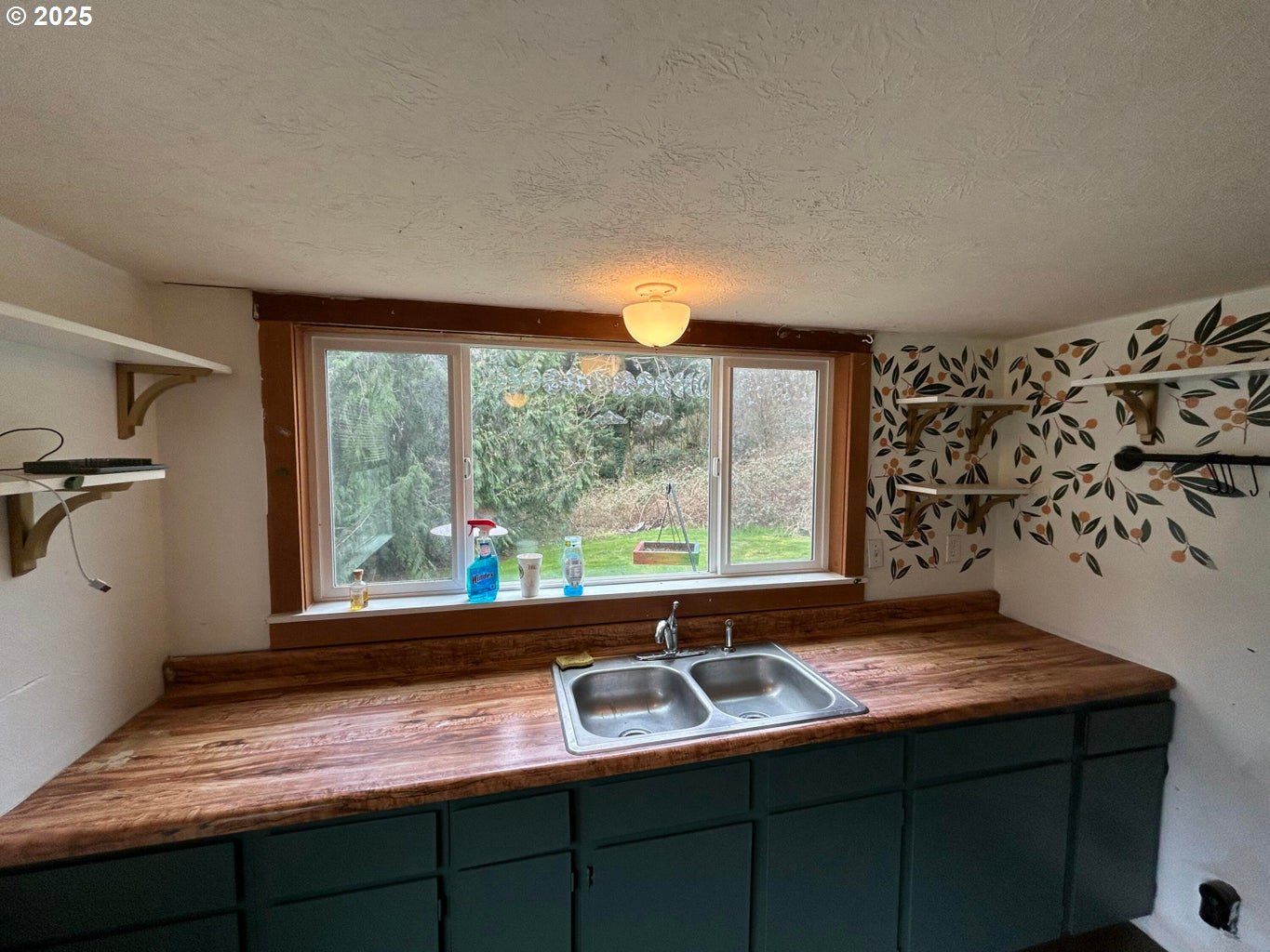 8250 KILCHIS RIVER RD