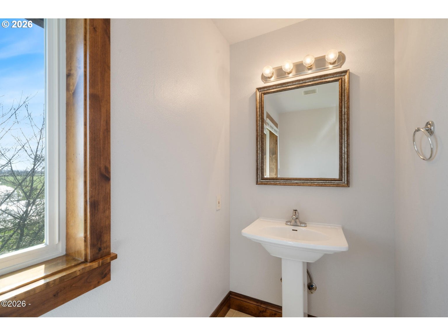 1025 WILSON RIVER LOOP