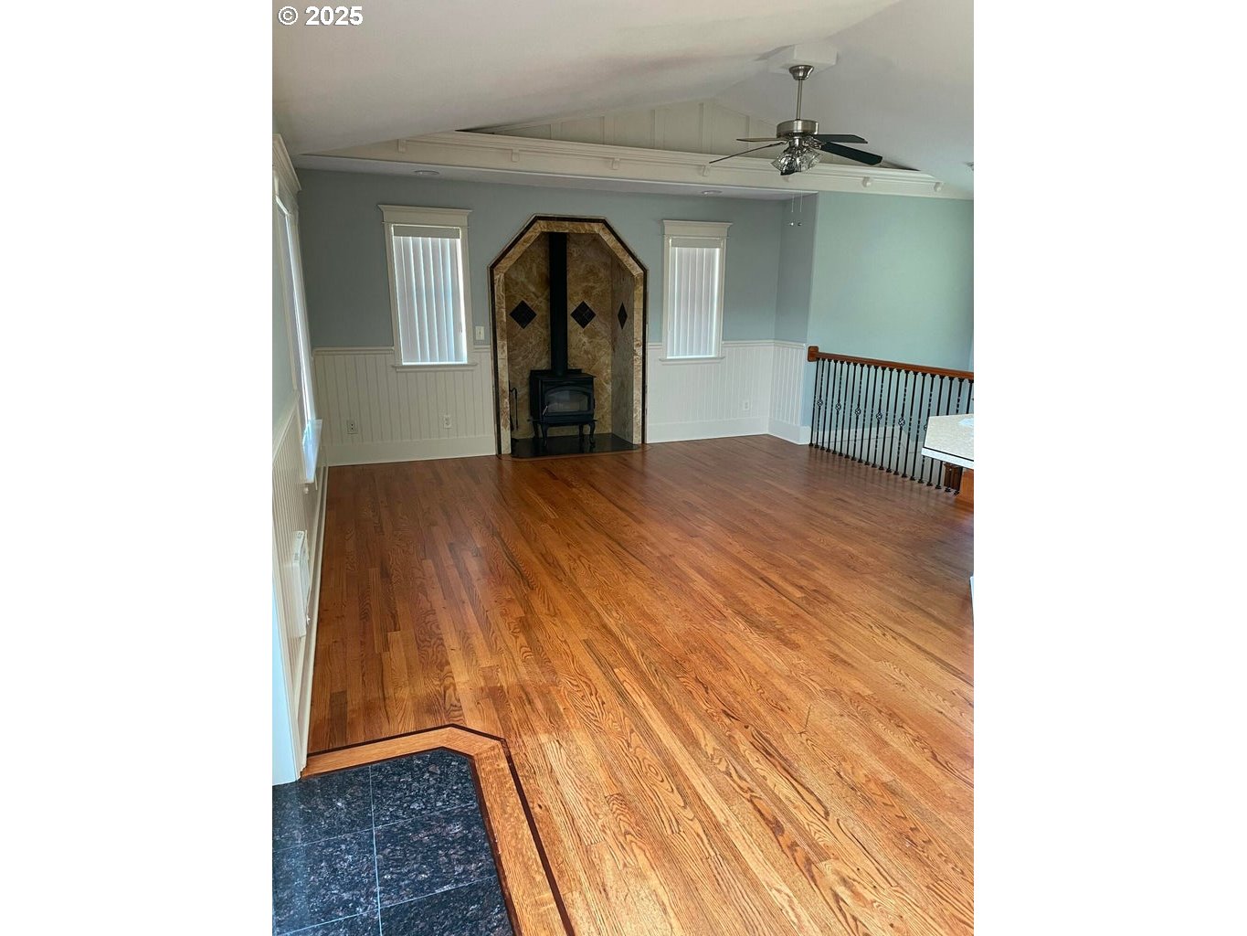 409 EVERGREEN AVE