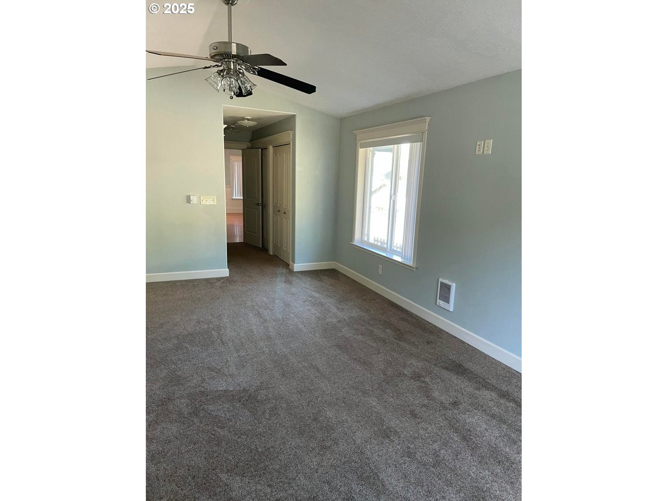 409 EVERGREEN AVE