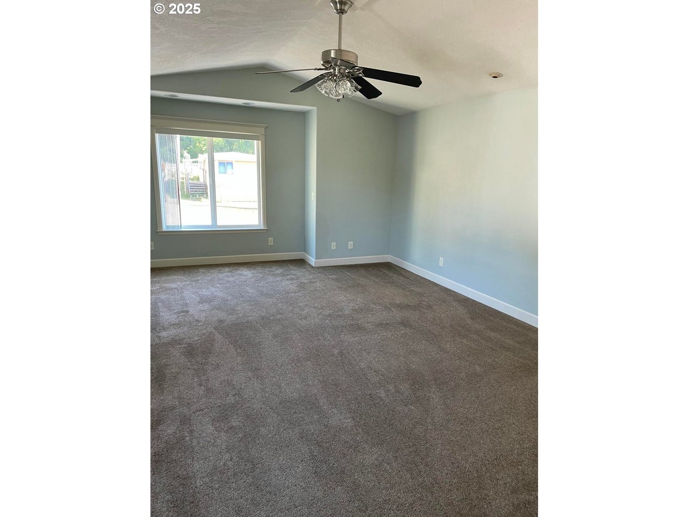 409 EVERGREEN AVE