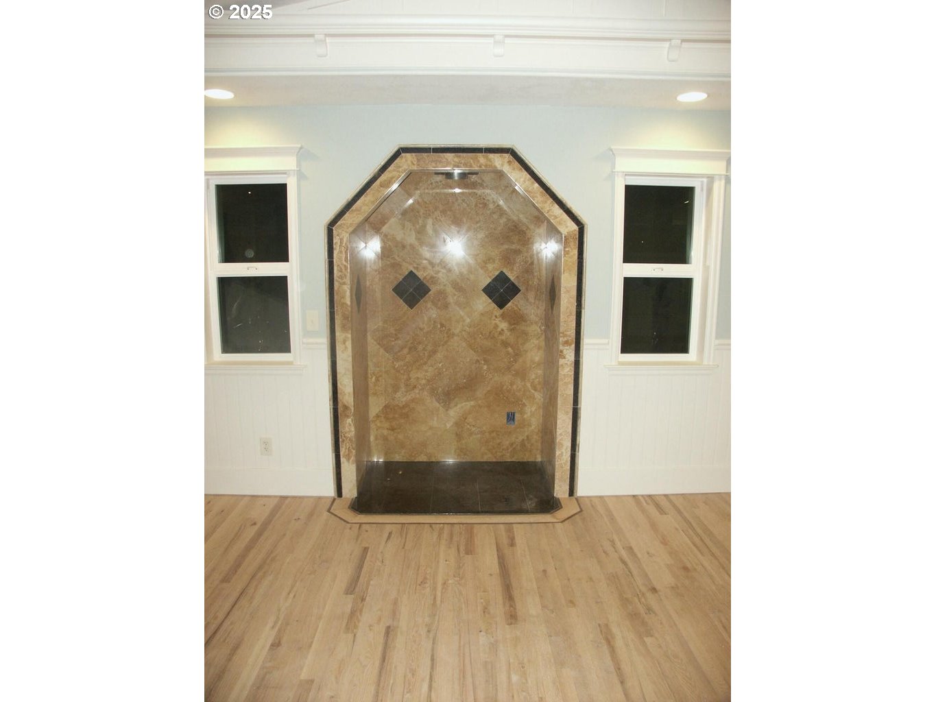 409 EVERGREEN AVE