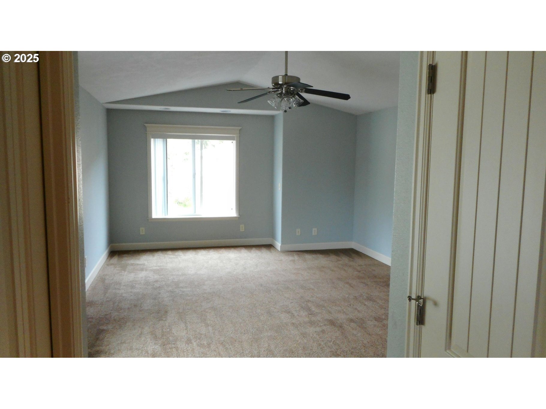 409 EVERGREEN AVE