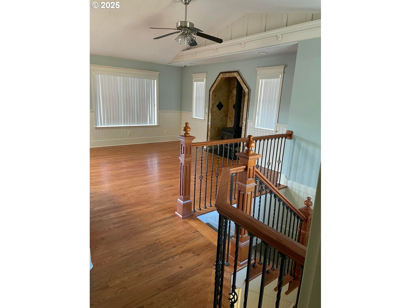 409 EVERGREEN AVE