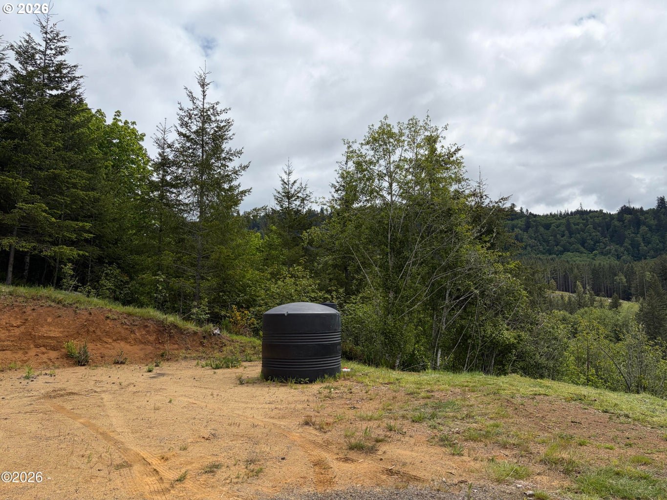 301 UPPER NESTUCCA RIVER RD