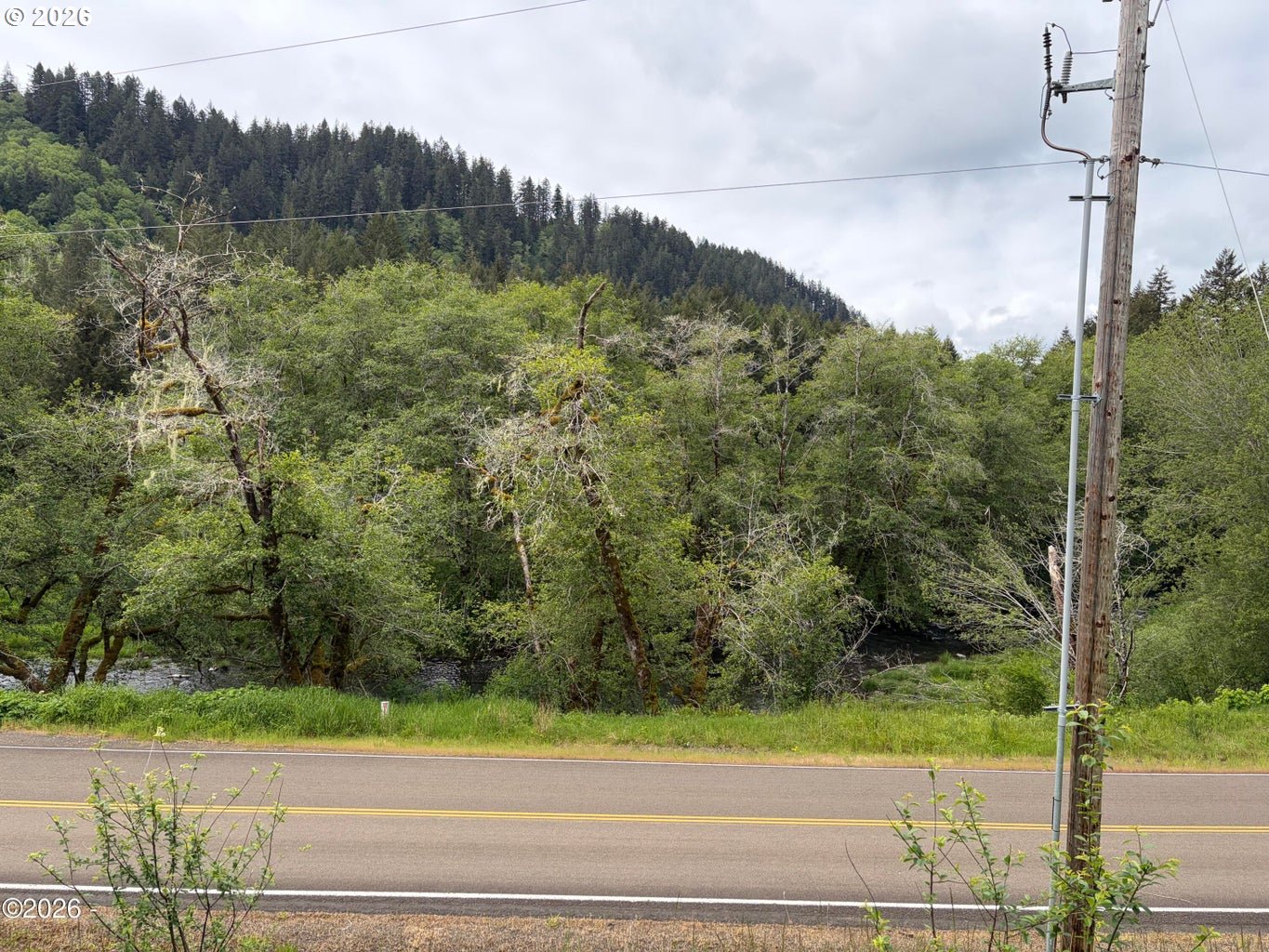 301 UPPER NESTUCCA RIVER RD