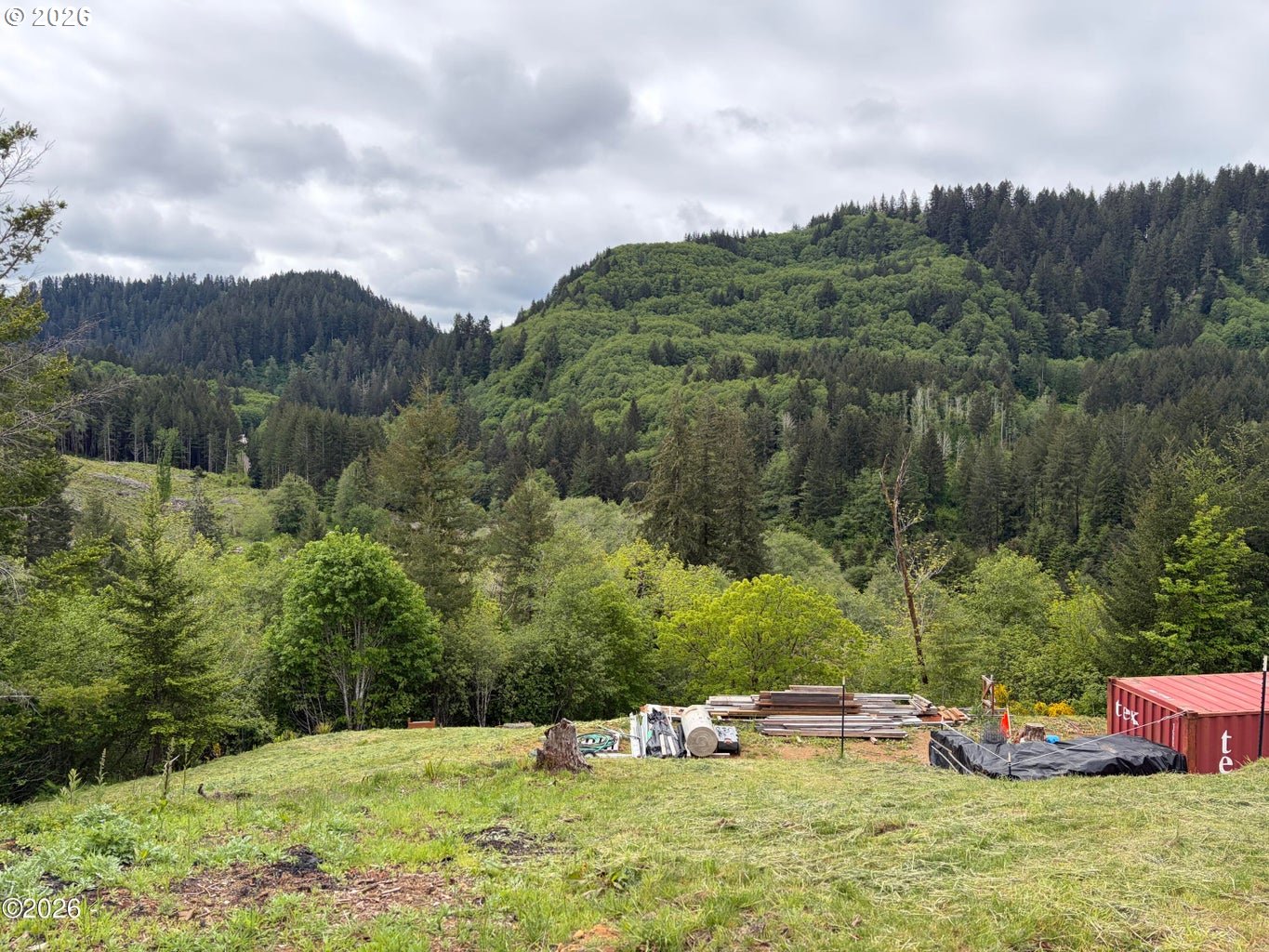 301 UPPER NESTUCCA RIVER RD