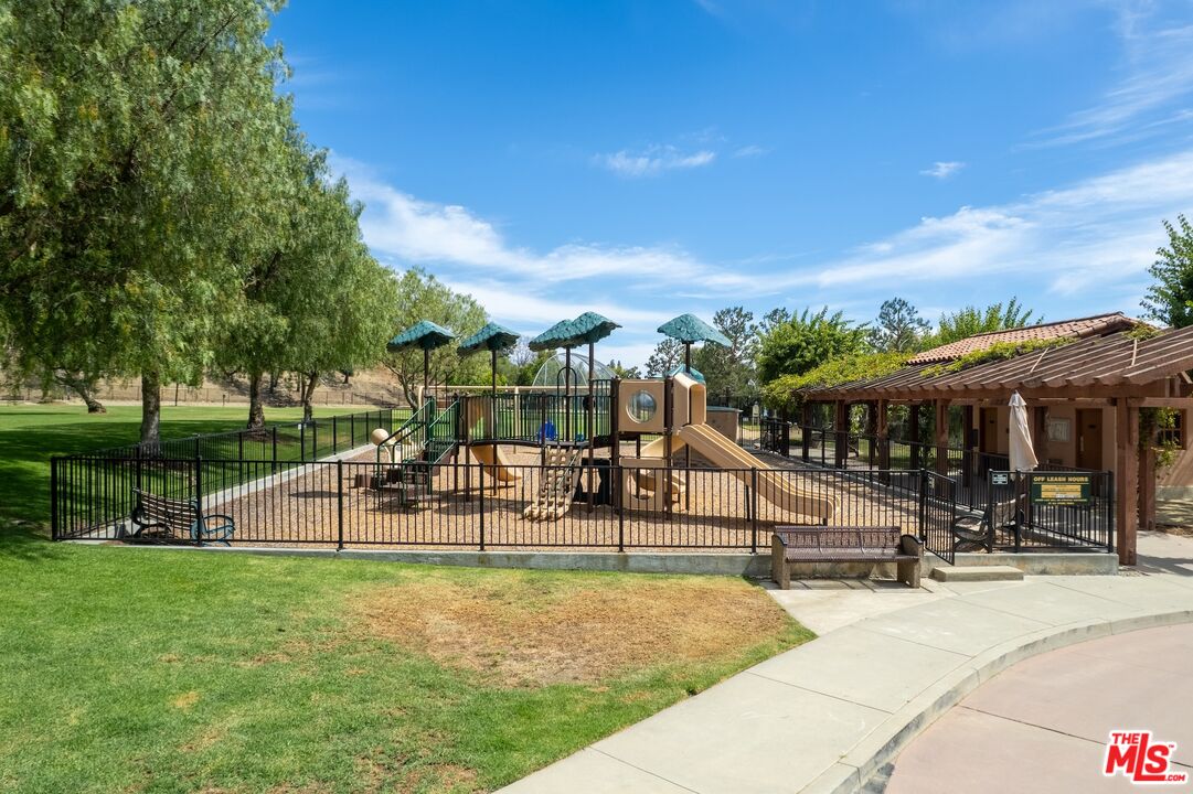 16814 Calle Bellevista
