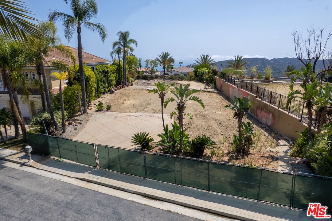16814 Calle Bellevista