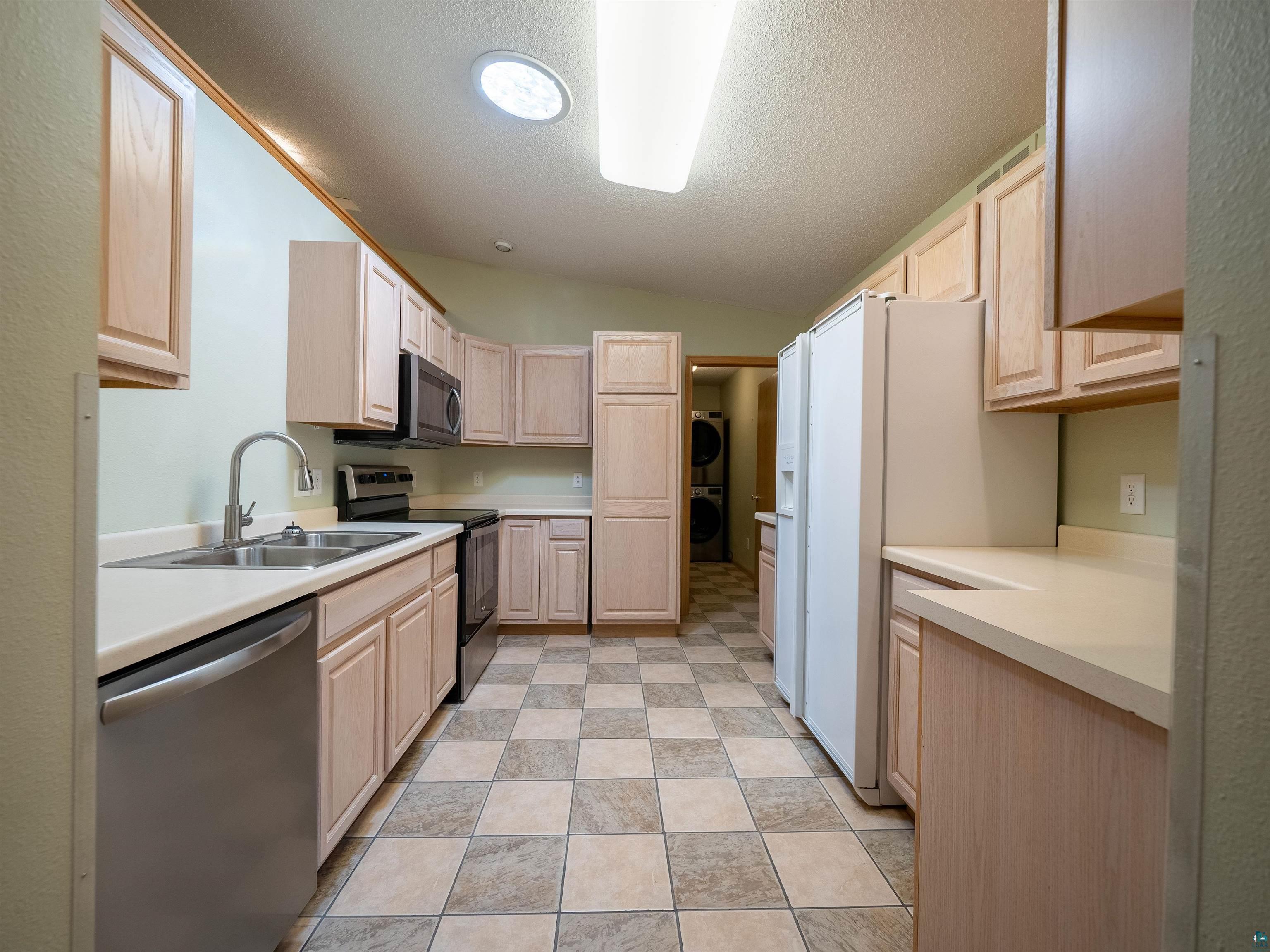 2502 21st Ave E Unit: 1