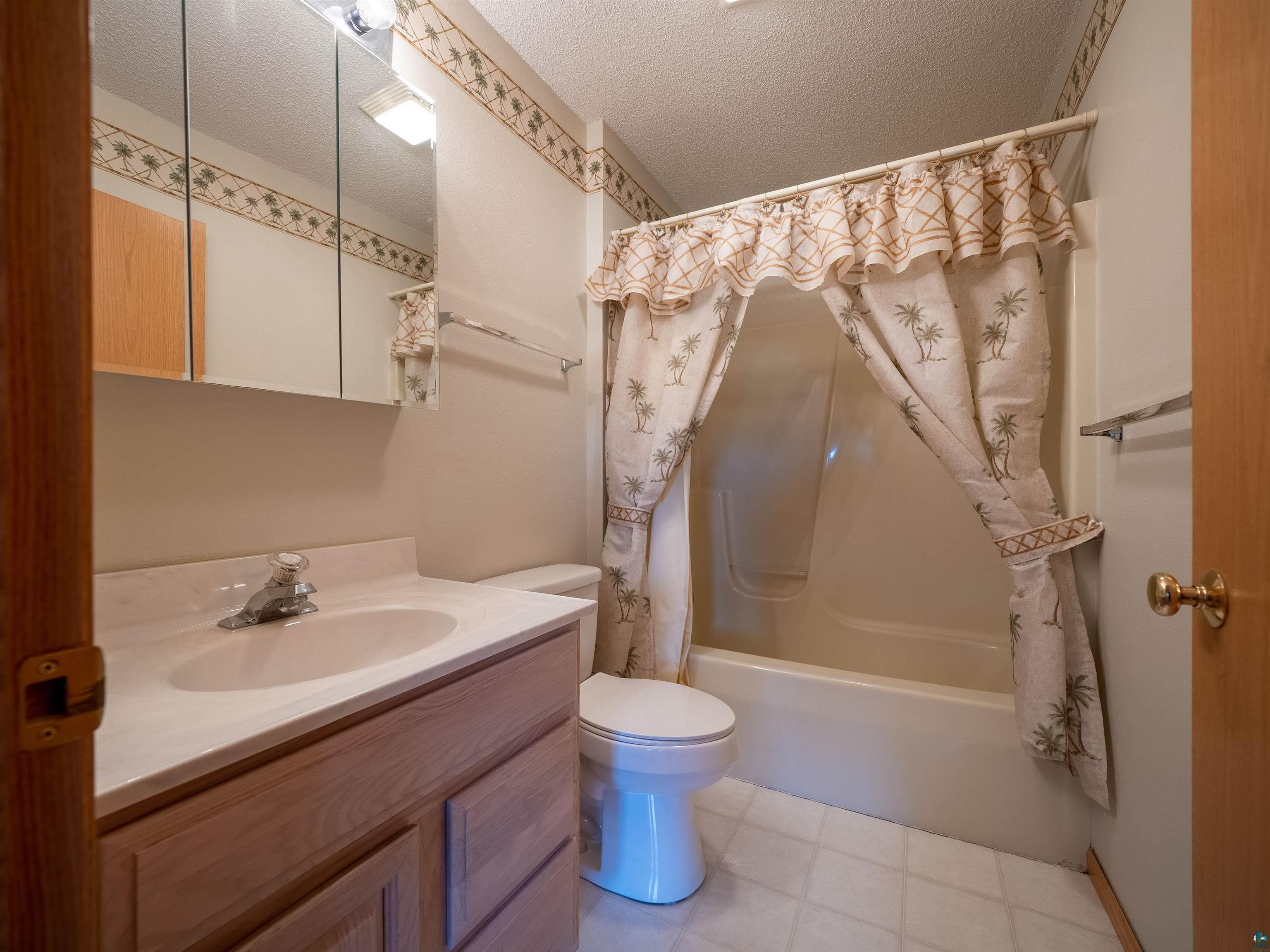 2502 21st Ave E Unit: 1