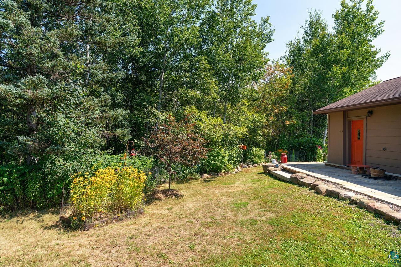 5896 Ratika Rd