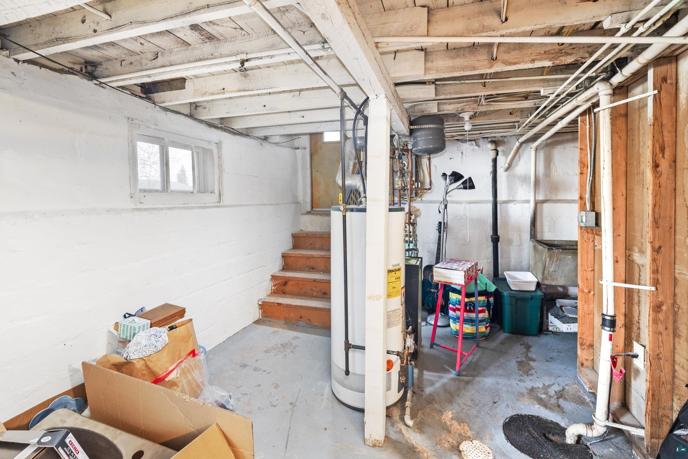 4614 Jay St