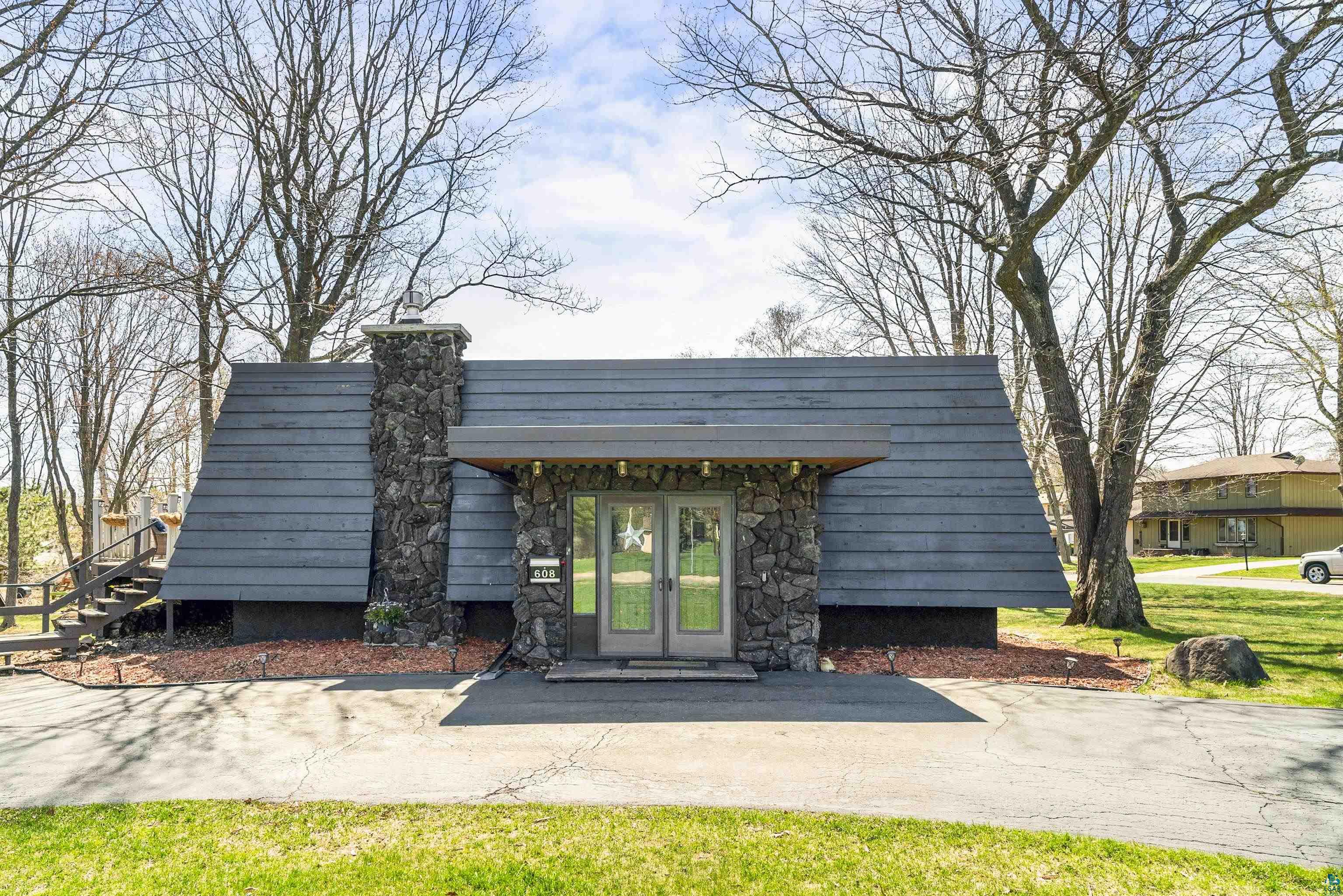608 Glenwood Ave