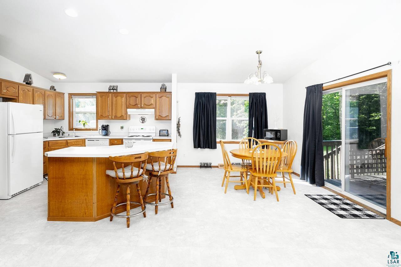 4417 Cedarway Rd