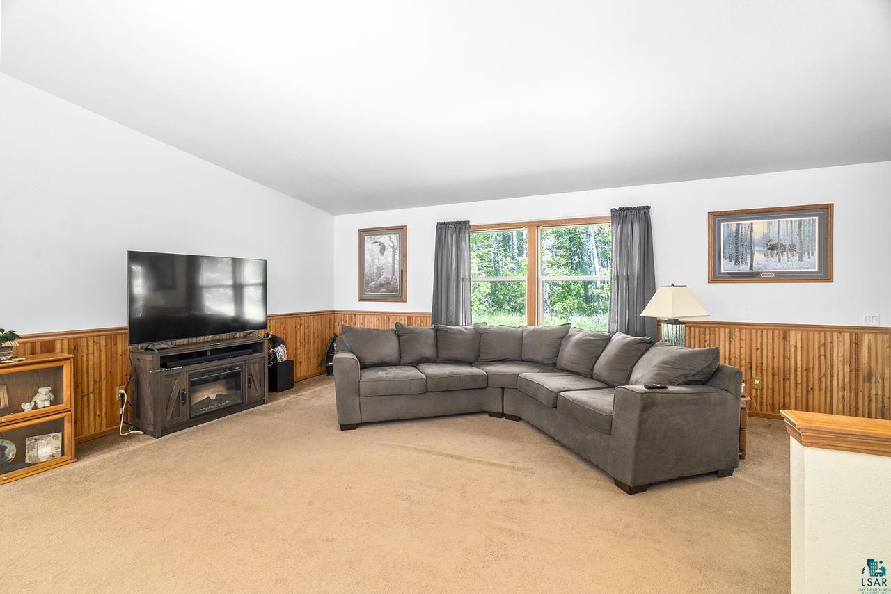 4417 Cedarway Rd