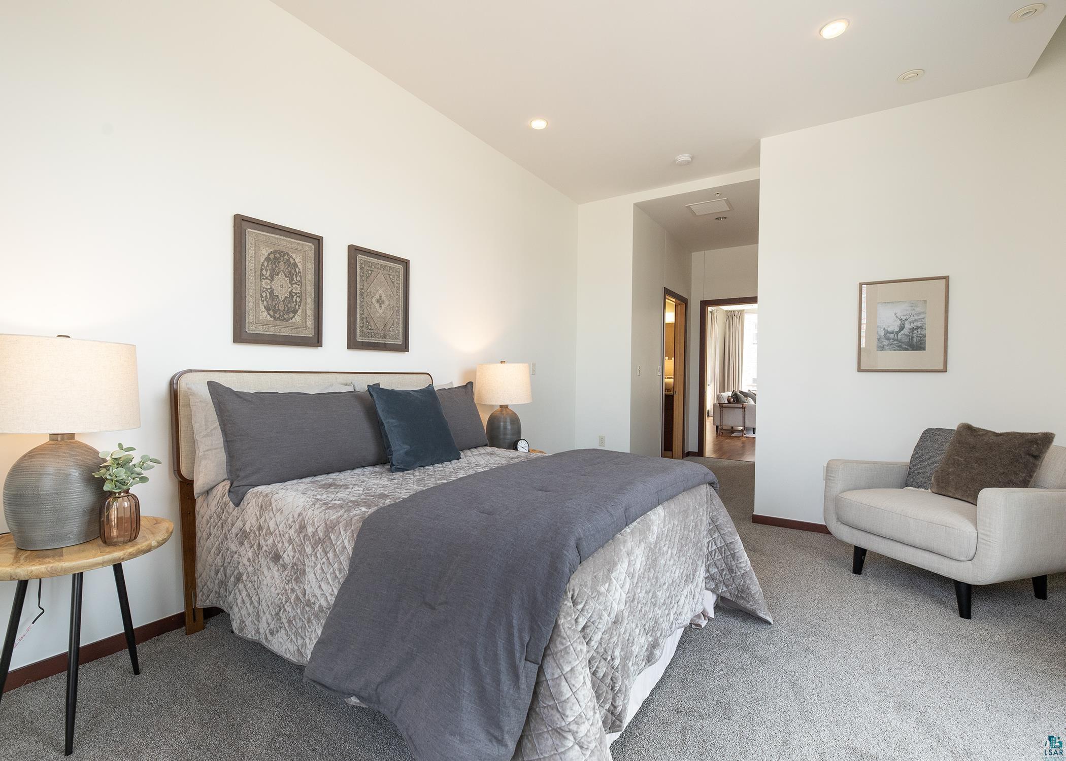311 E Superior St Unit: 1007