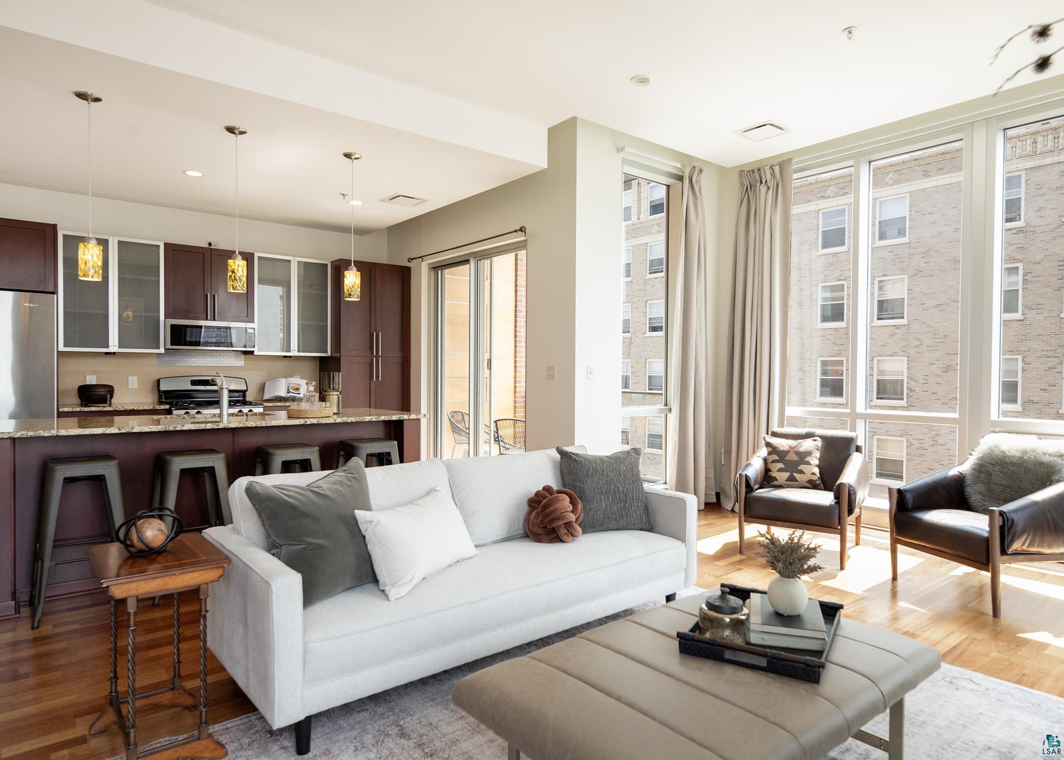 311 E Superior St Unit: 1007