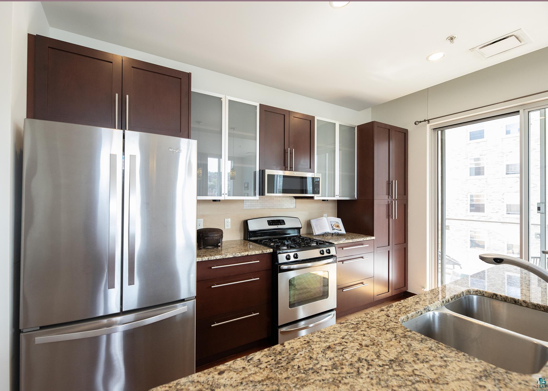 311 E Superior St Unit: 1007